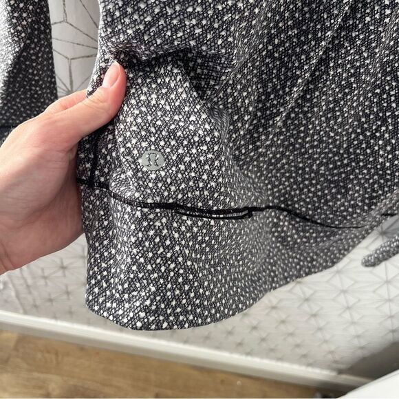 Lululemon Patterned Pullover - Picture 5 of 6